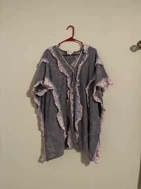 OLÍ & HALI Striped Distressed Tunic Top size LARGE